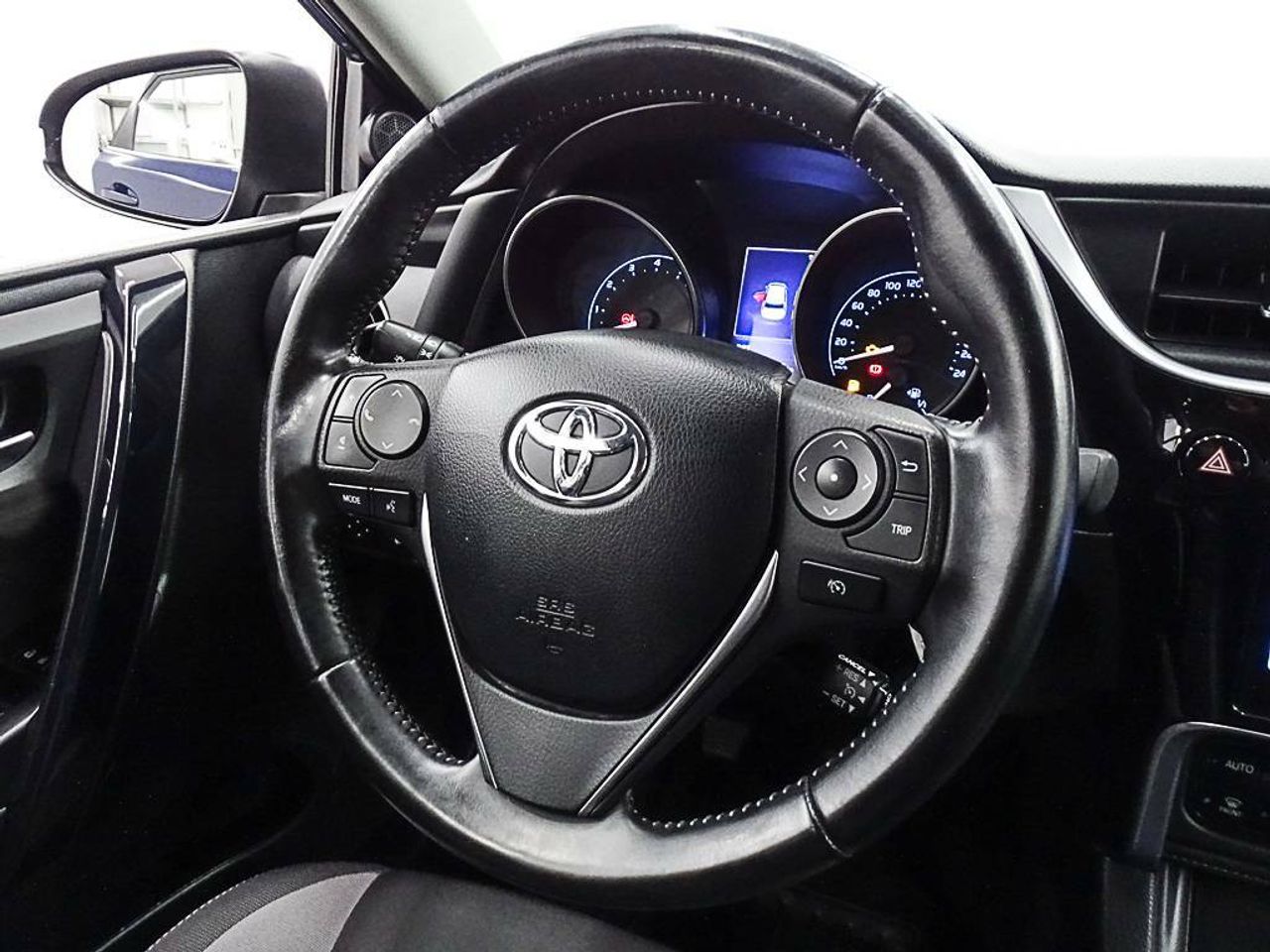 Foto Toyota Auris 19