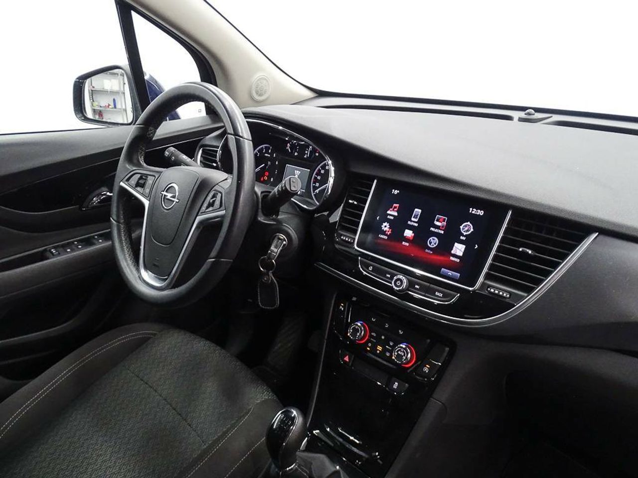 Foto Opel Mokka X 29