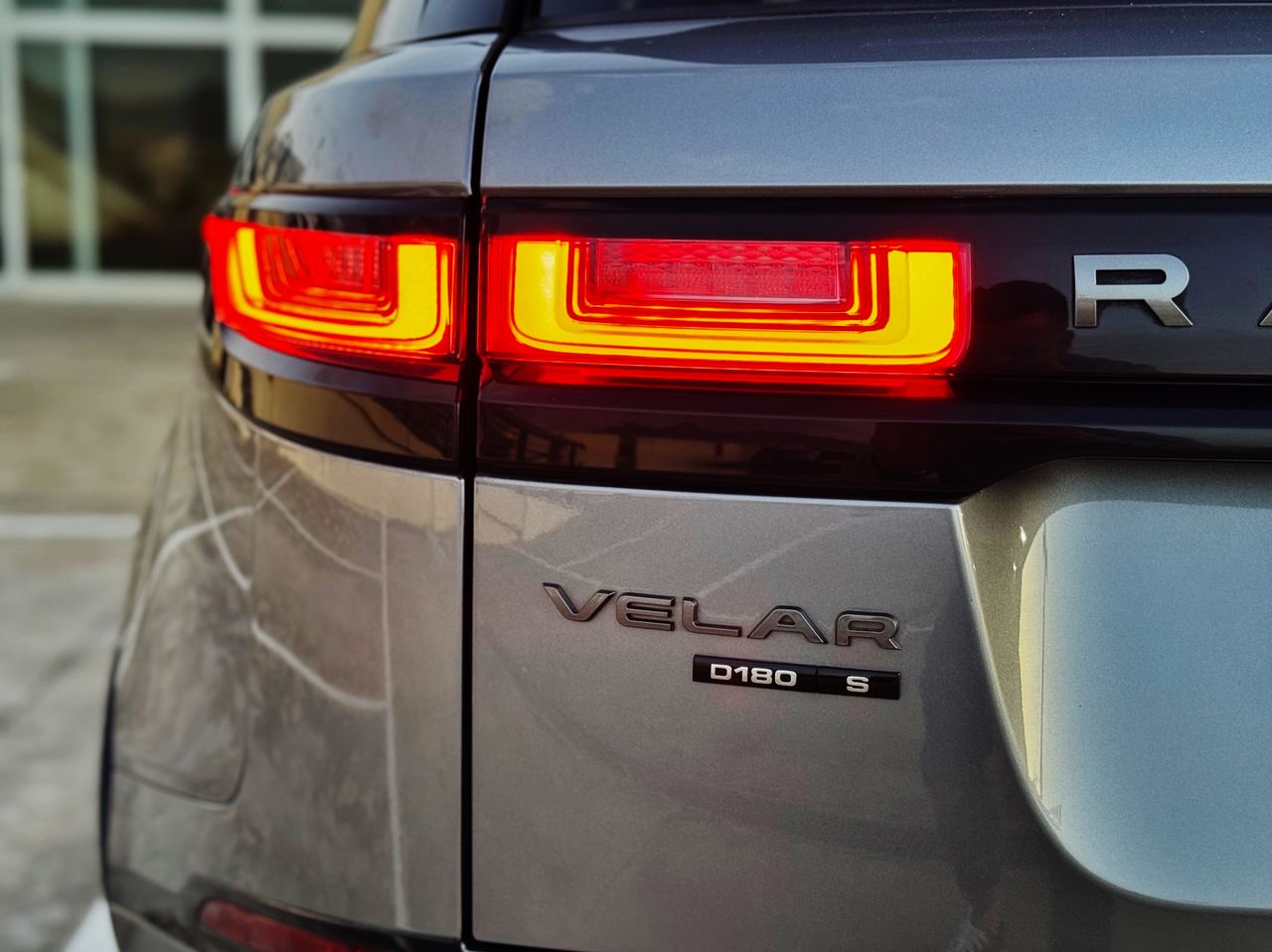 Foto Land-Rover Range Rover Velar 19