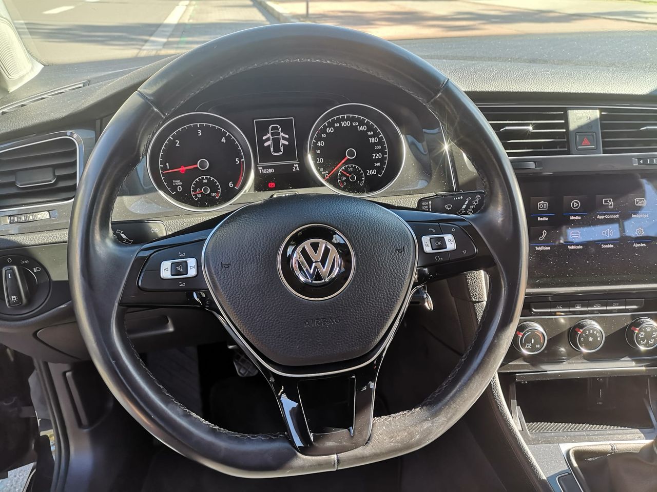 Foto Volkswagen Golf 31
