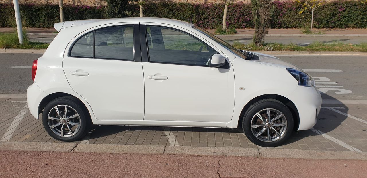 Foto Nissan Micra 4