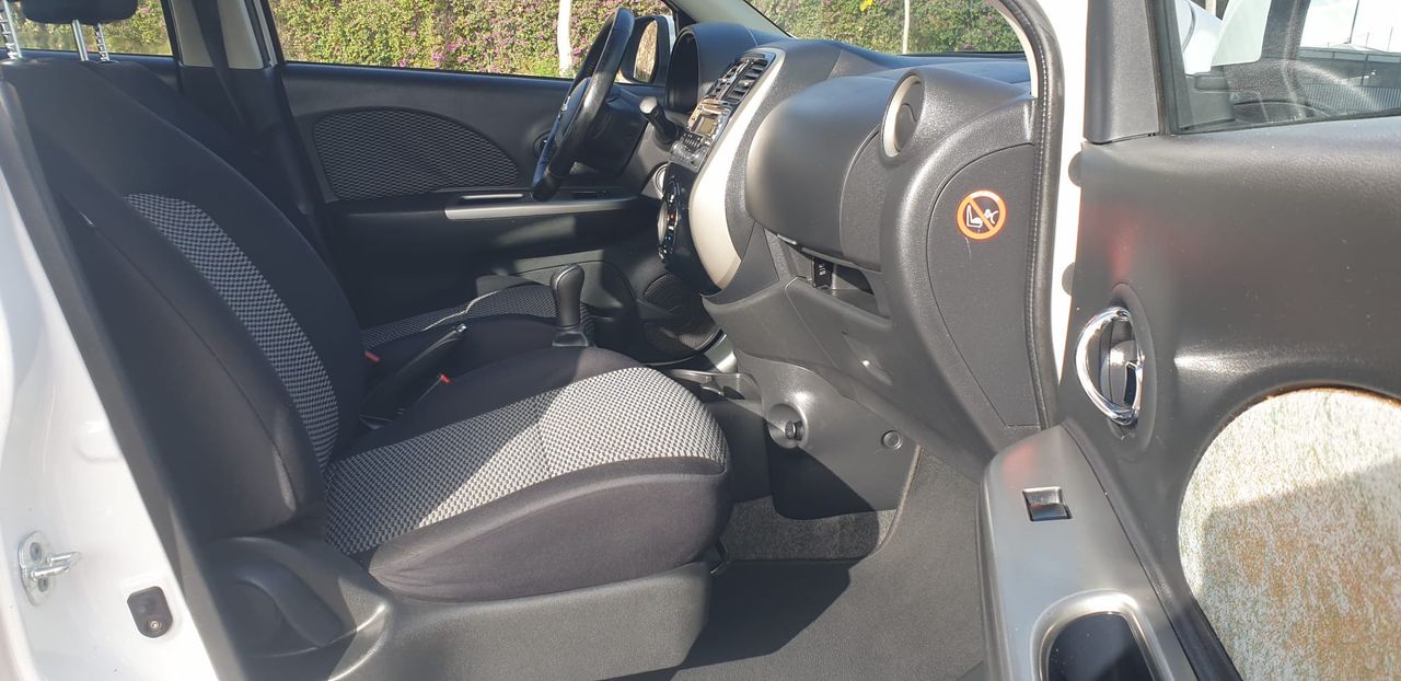 Foto Nissan Micra 8