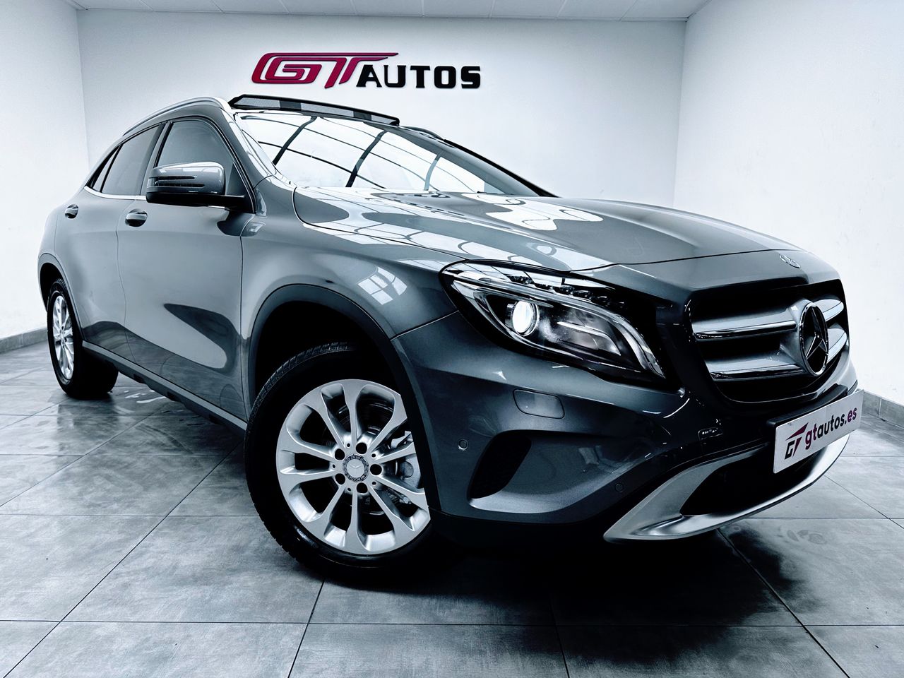 Foto Mercedes-Benz Clase GLA 11