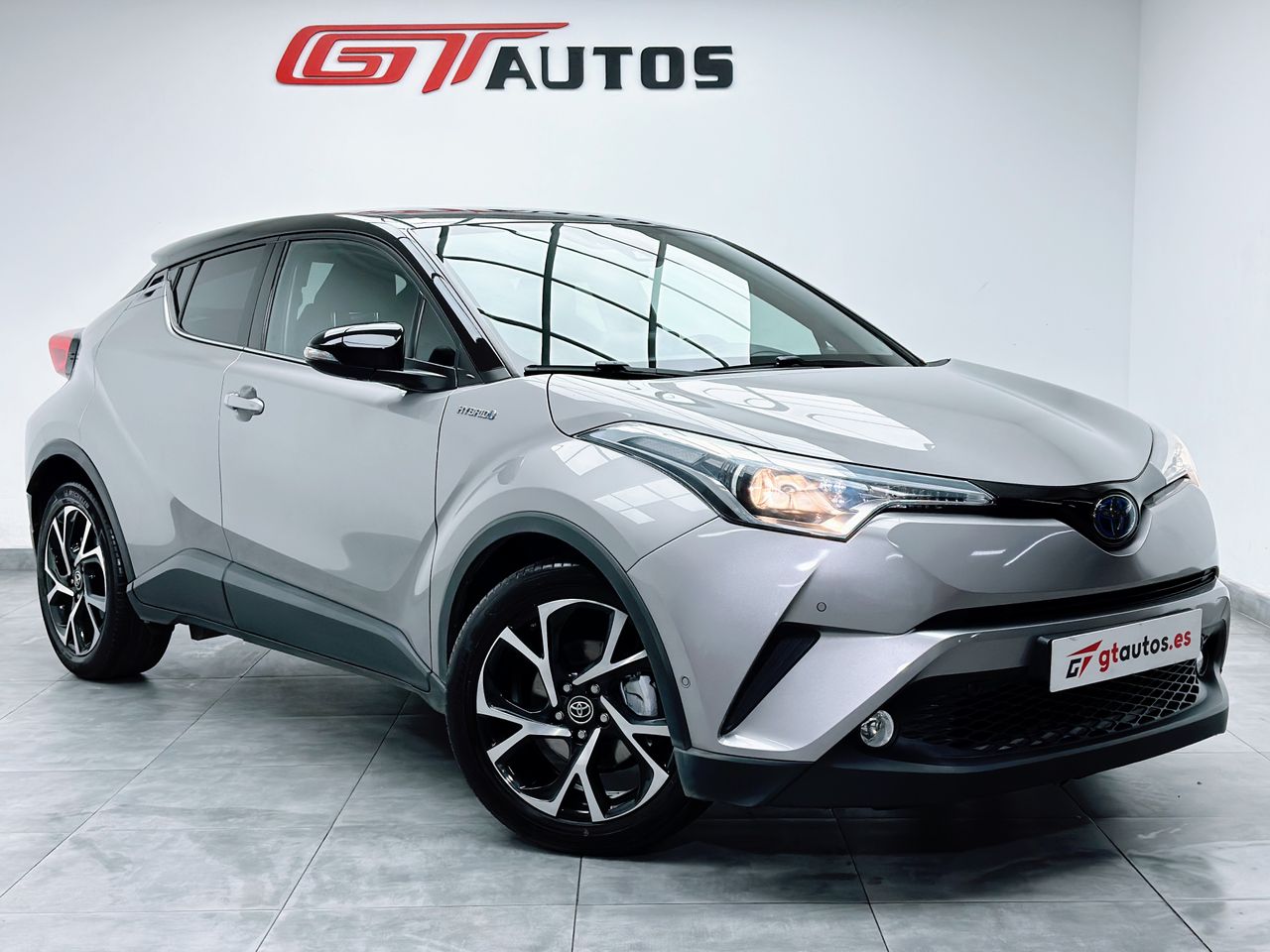 Foto Toyota C-HR 1