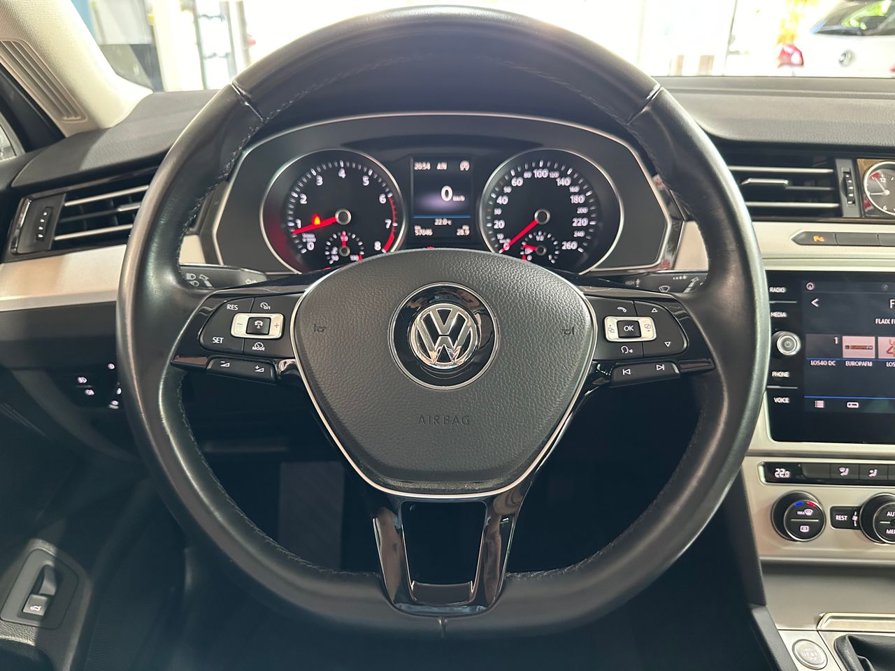 Foto Volkswagen Passat 16