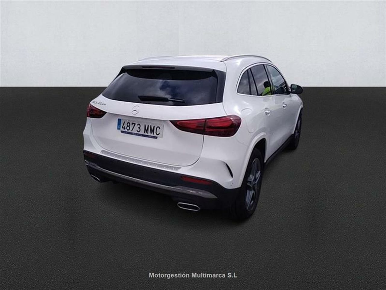 Foto Mercedes-Benz Clase GLA 4