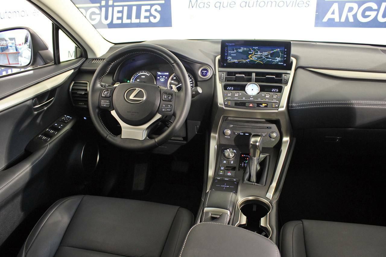 Foto Lexus NX 15