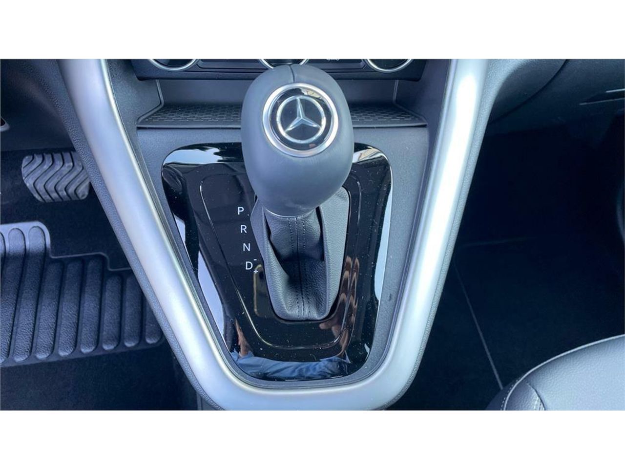 Foto Mercedes-Benz Clase T 16