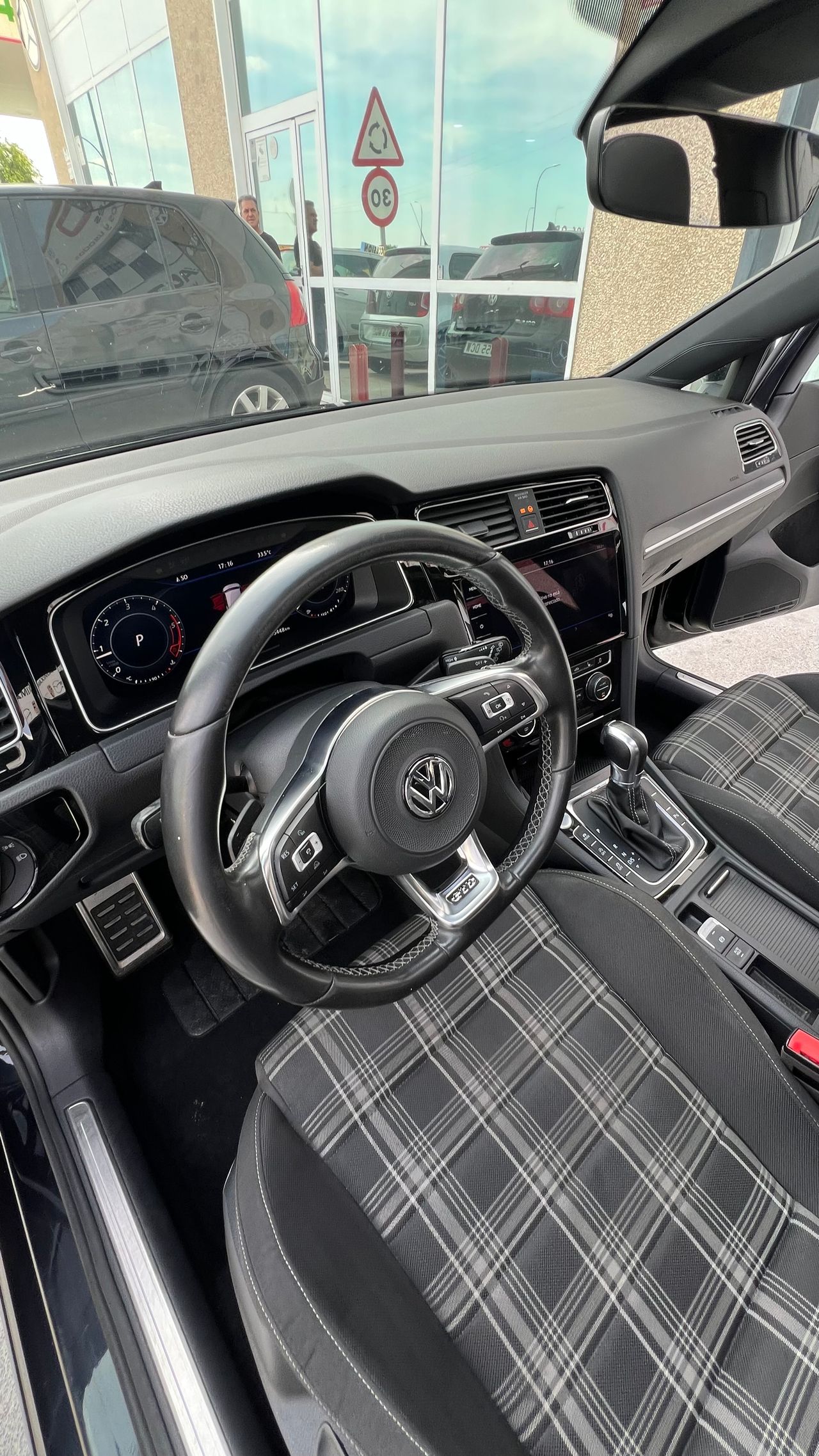 Foto Volkswagen Golf 14