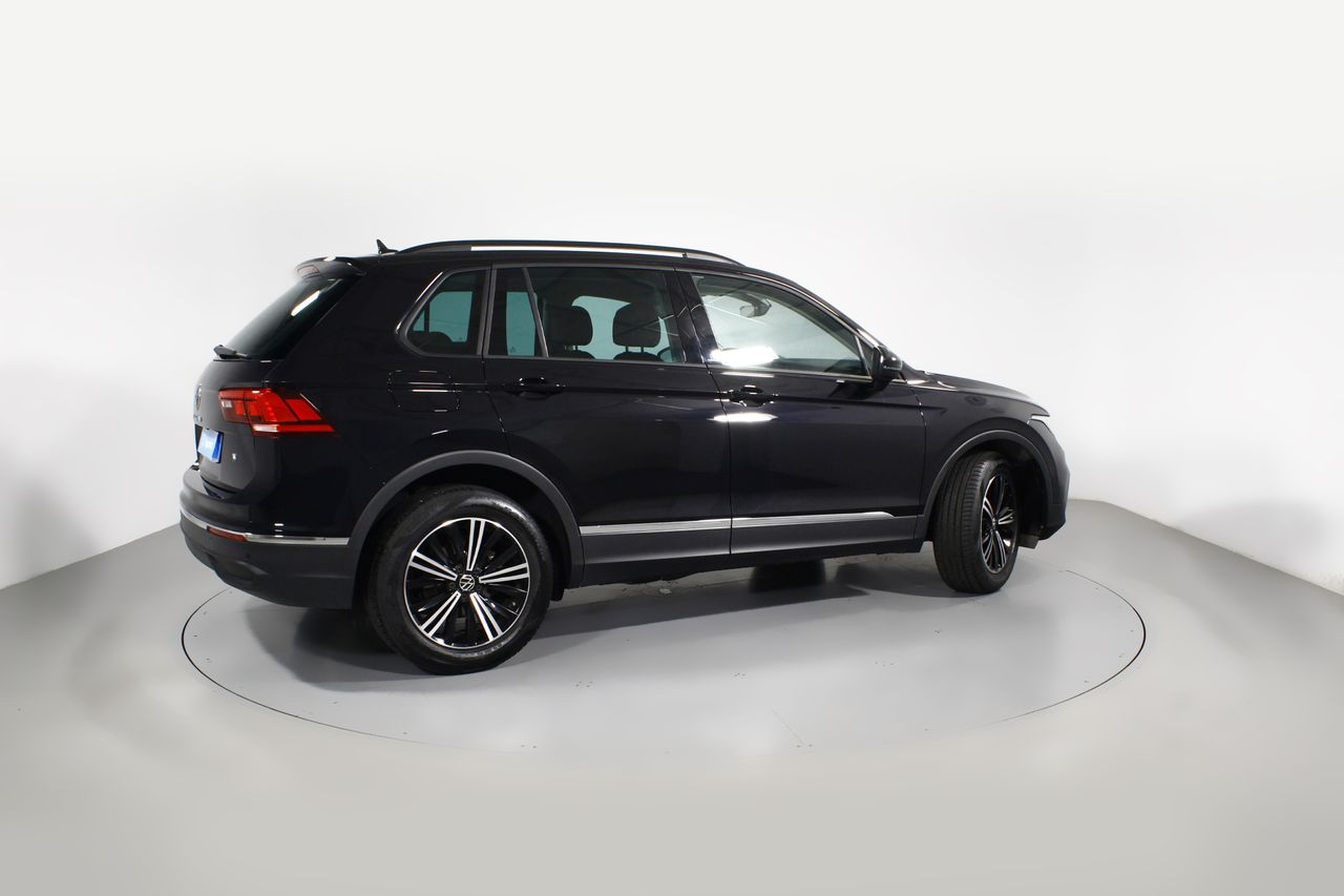 Foto Volkswagen Tiguan 24