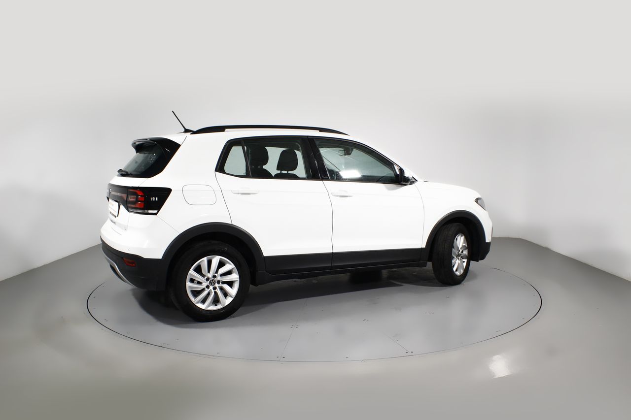 Foto Volkswagen T-Cross 4