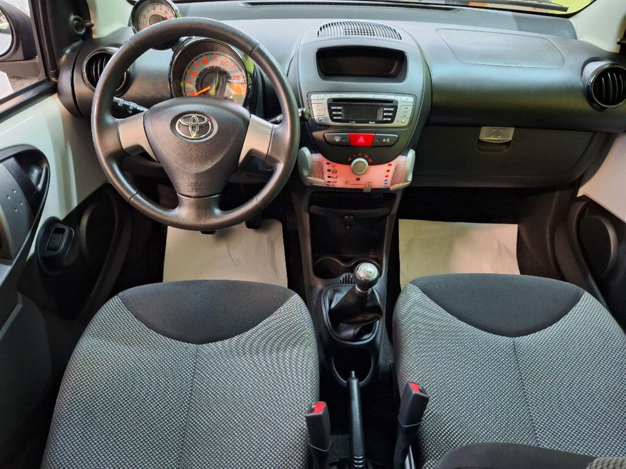 Foto Toyota Aygo 7