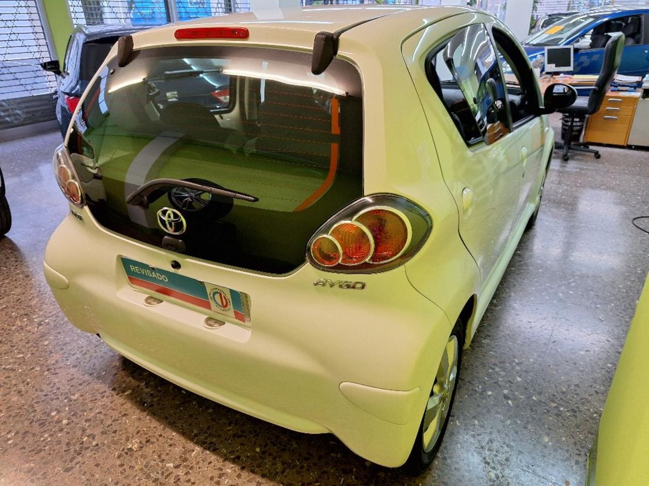 Foto Toyota Aygo 10