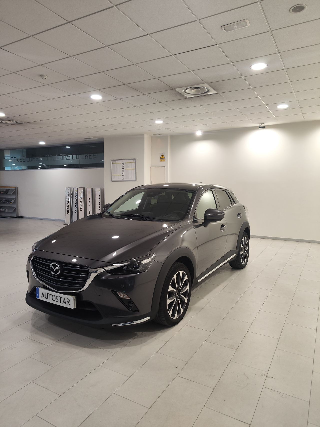 Foto Mazda CX-3 4