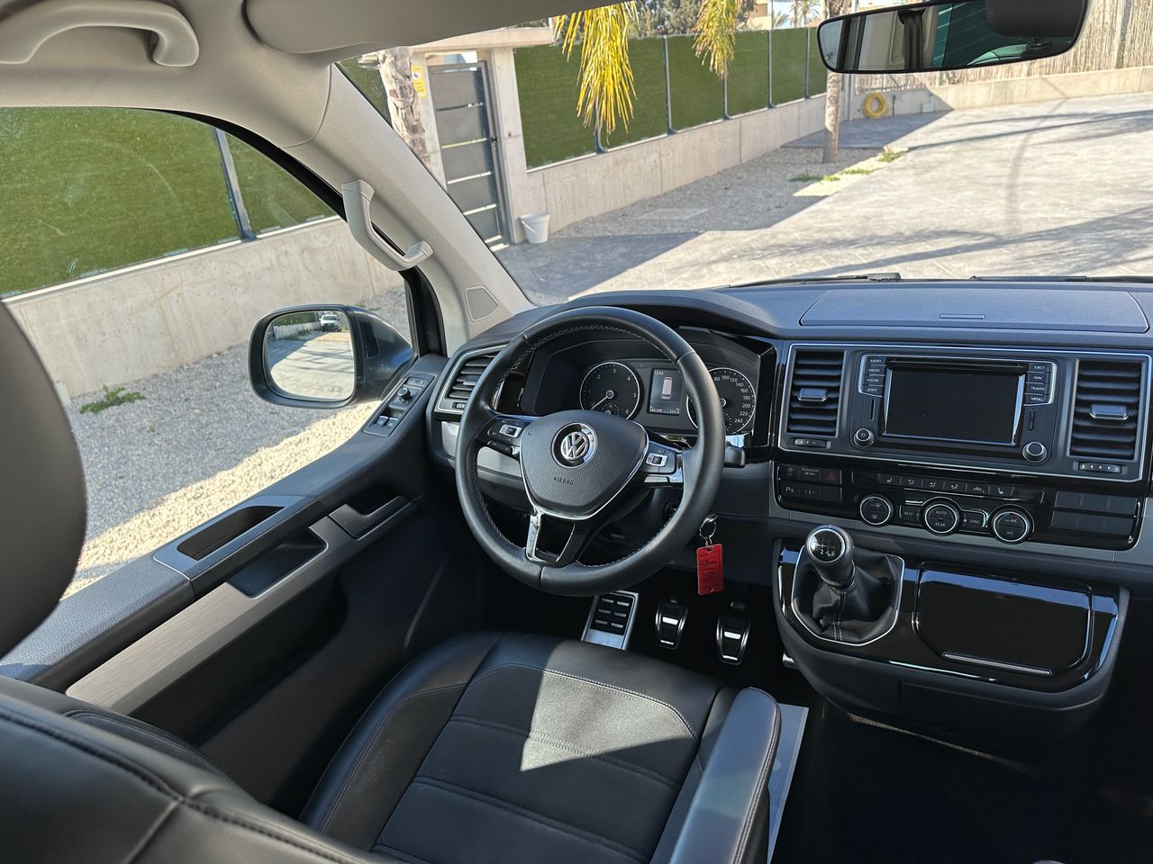 Foto Volkswagen Multivan 14