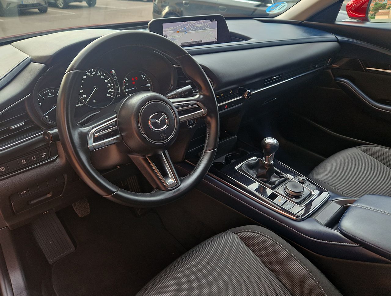 Foto Mazda CX-30 12