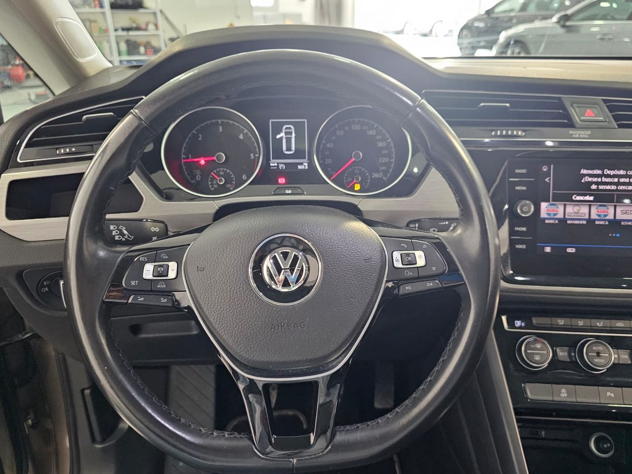 Foto Volkswagen Touran 11