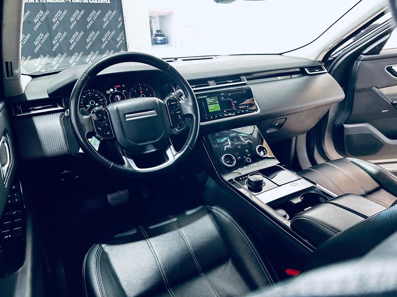 Foto Land-Rover Range Rover Velar 18