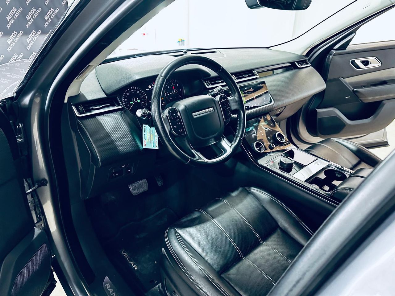 Foto Land-Rover Range Rover Velar 19