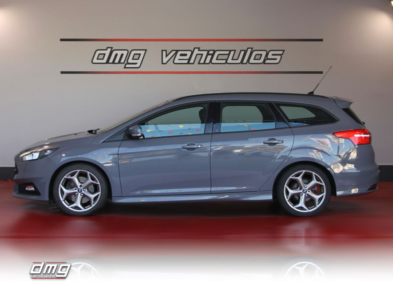 Foto Ford Focus Wagon 6