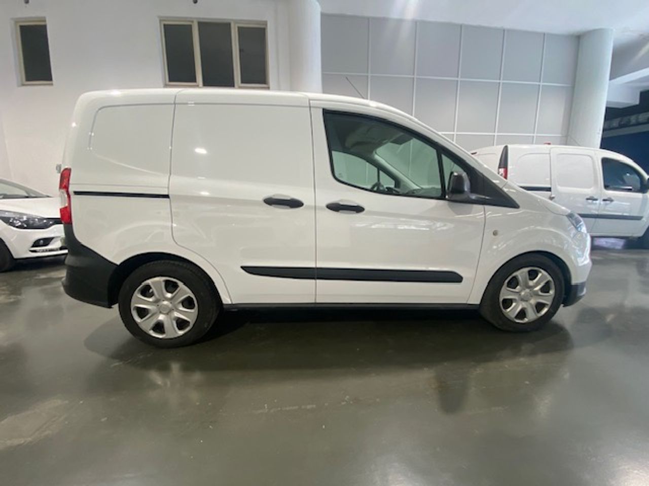 Foto Ford Transit  Courier 5