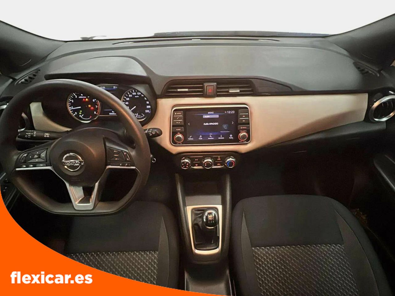 Foto Nissan Micra 10