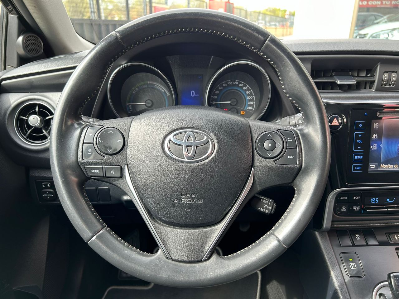 Foto Toyota Auris 14