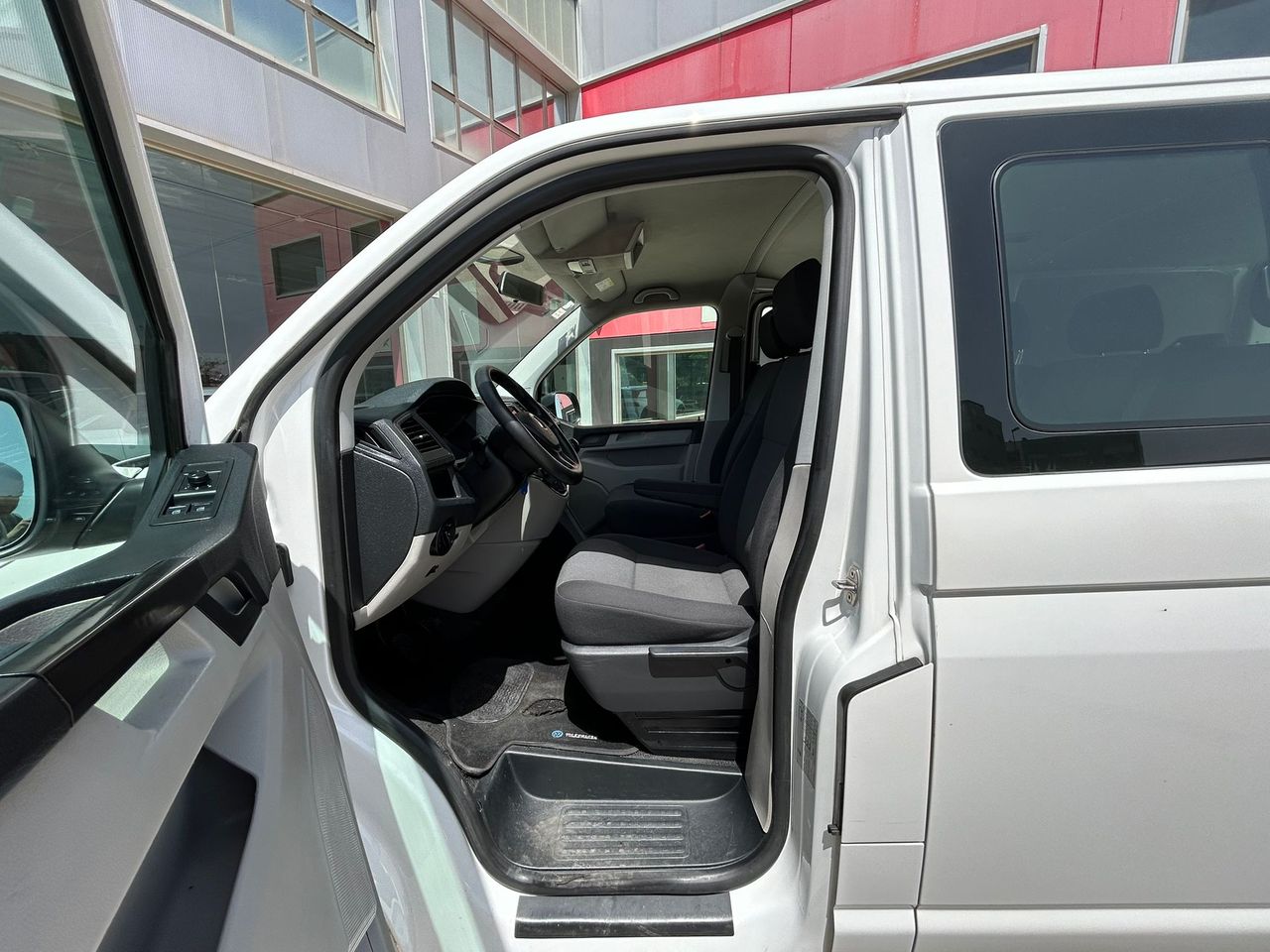 Foto Volkswagen Multivan 11