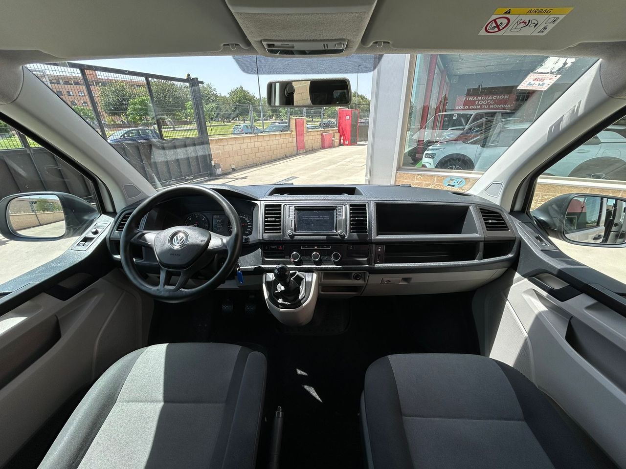 Foto Volkswagen Multivan 13