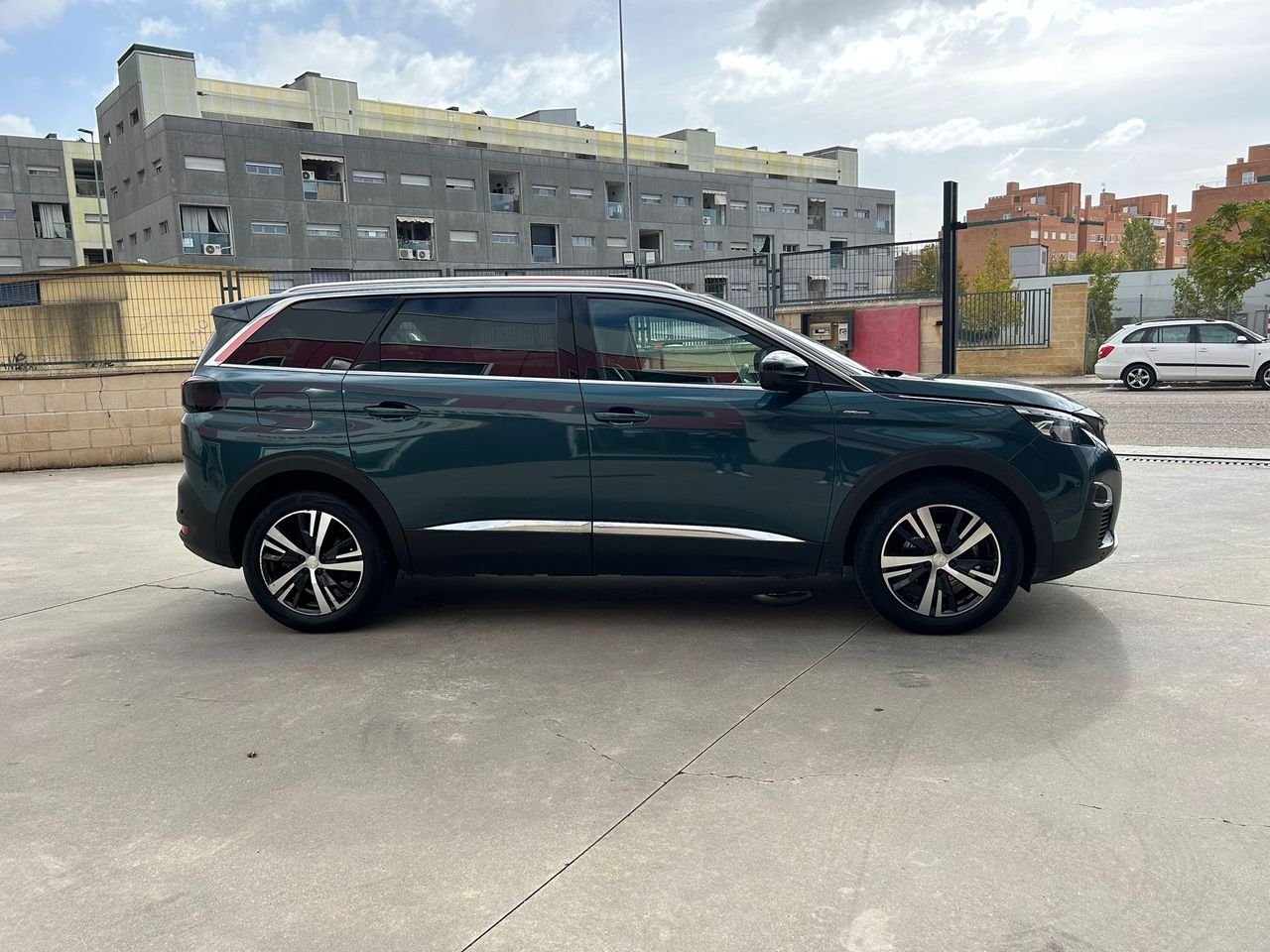 Foto Peugeot 5008 4