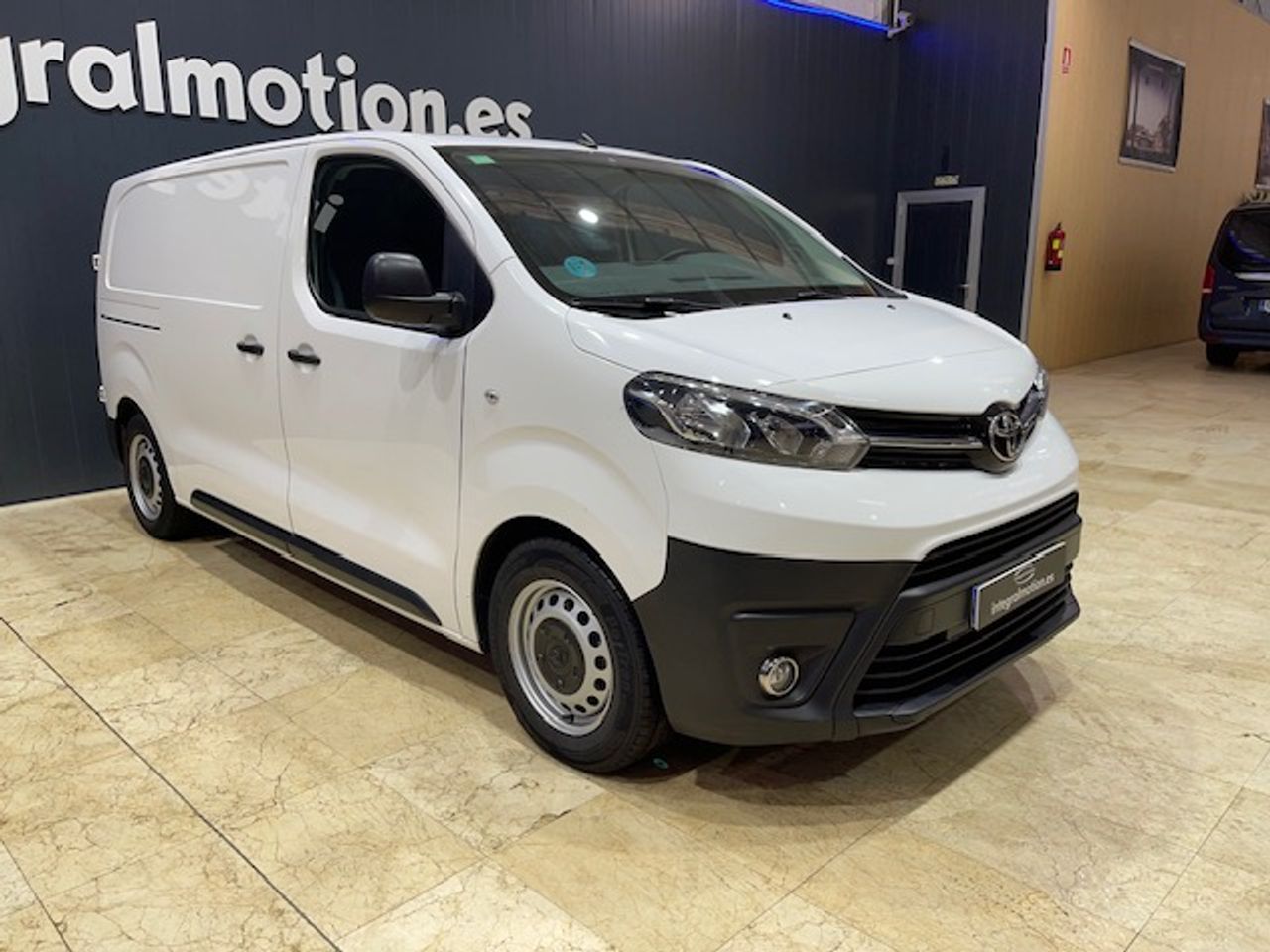 Foto Toyota Proace 4