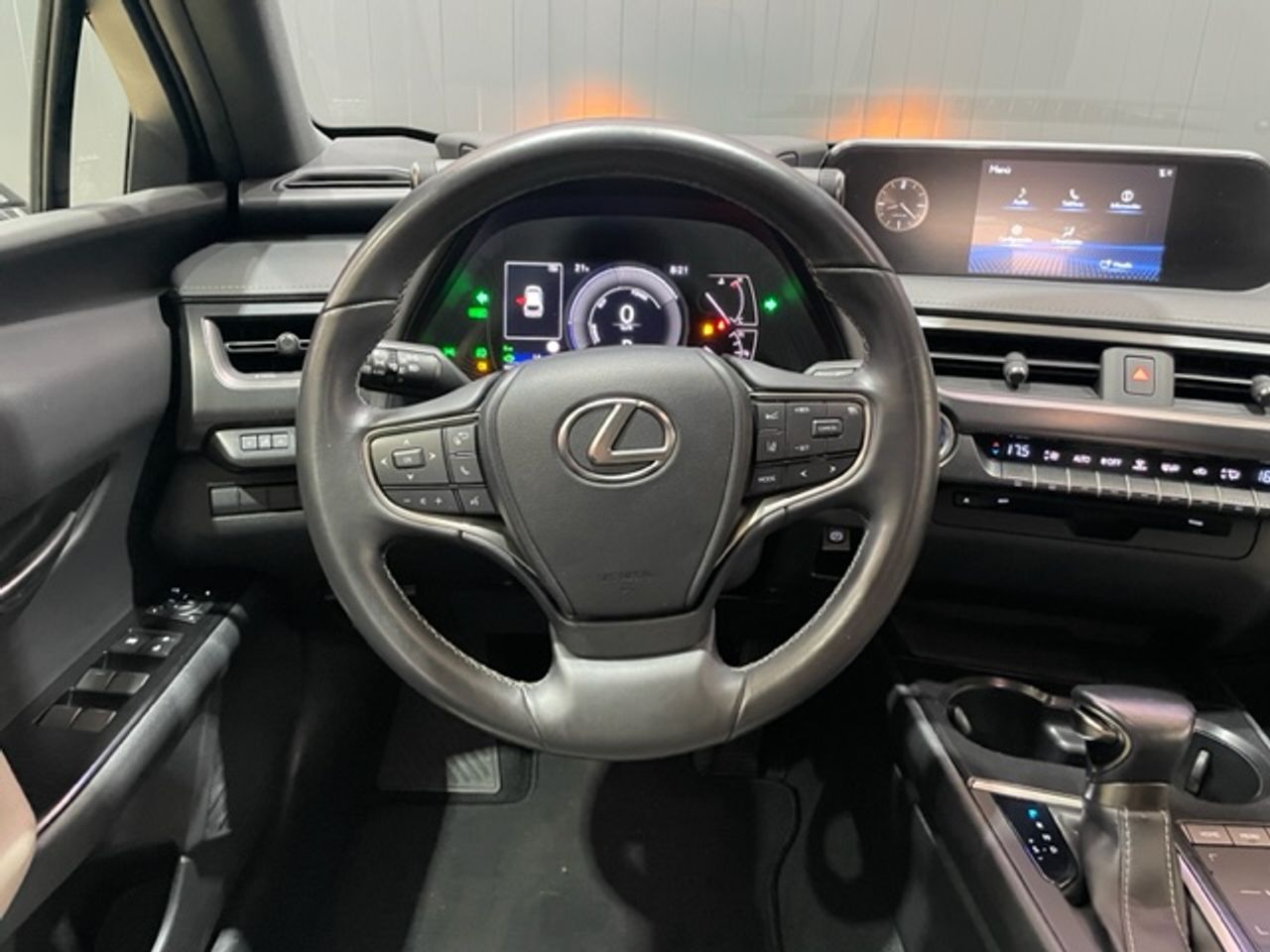 Foto Lexus UX 18