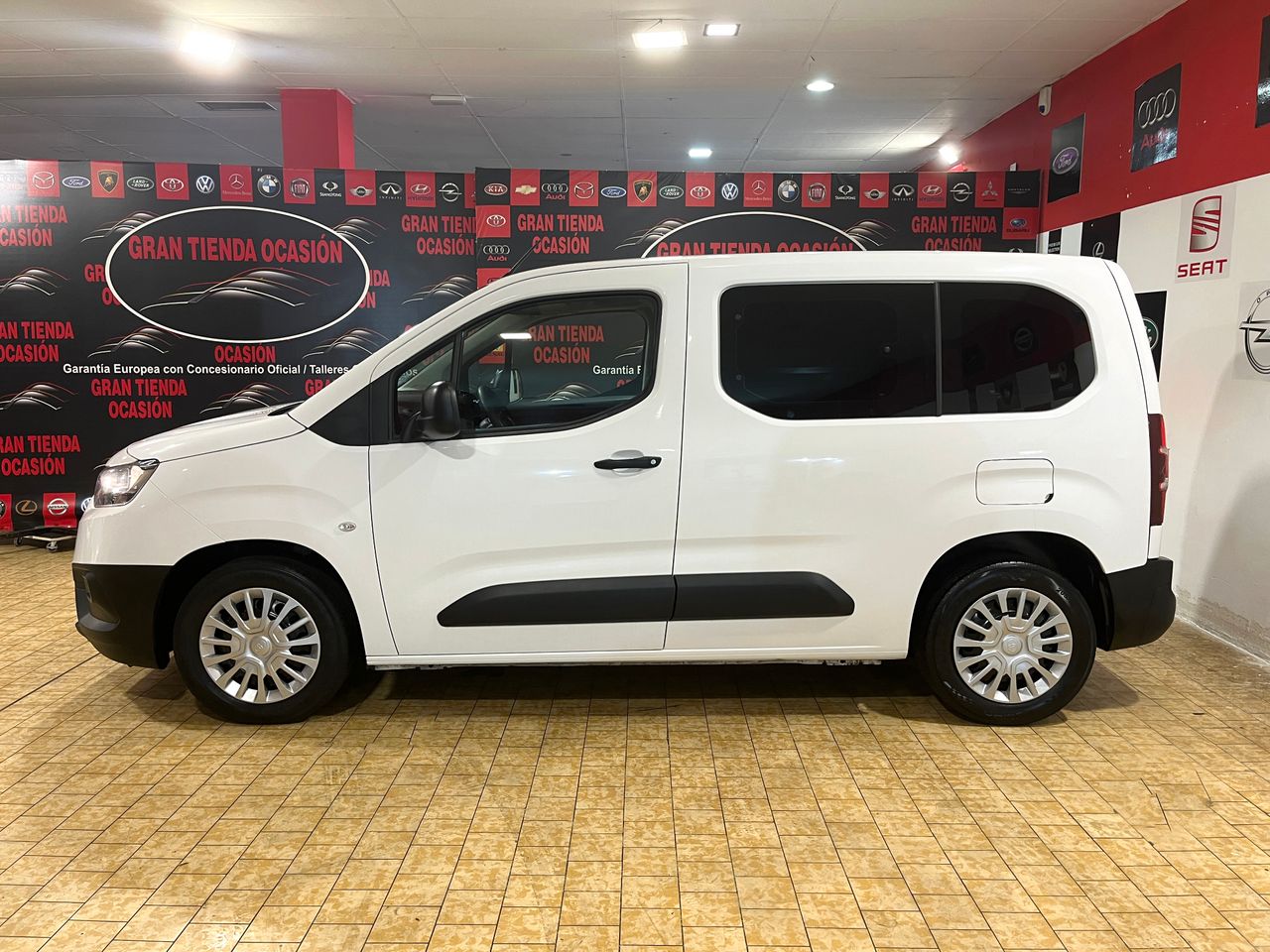 Foto Toyota Proace 16