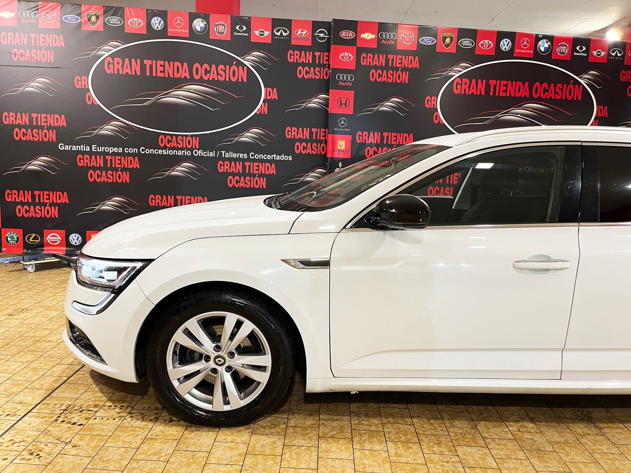 Foto Renault Talisman 11