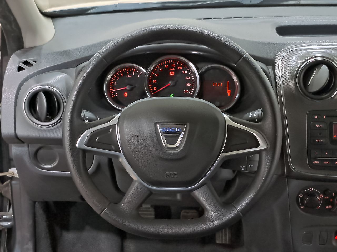 Foto Dacia Sandero 19