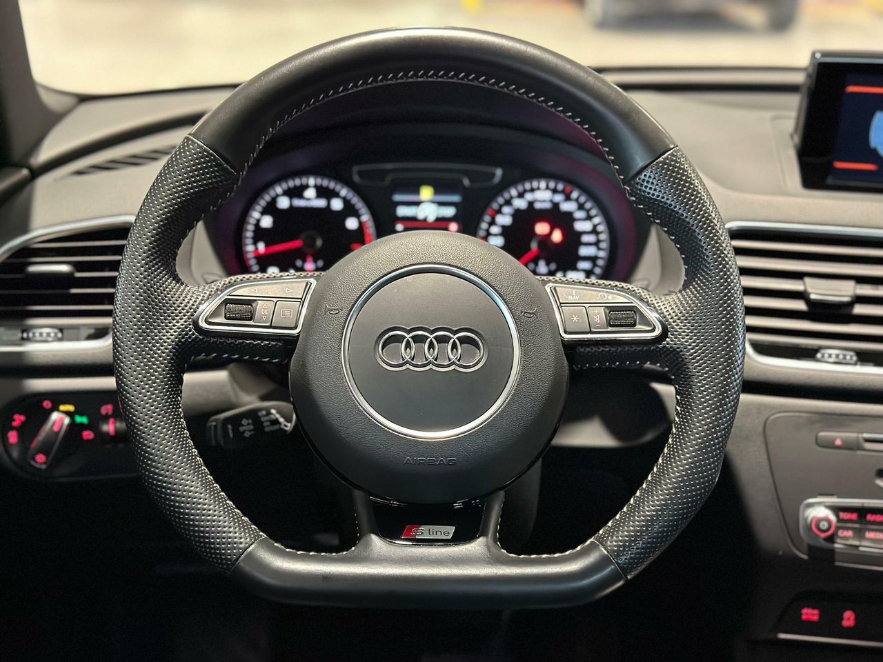 Foto Audi Q3 12