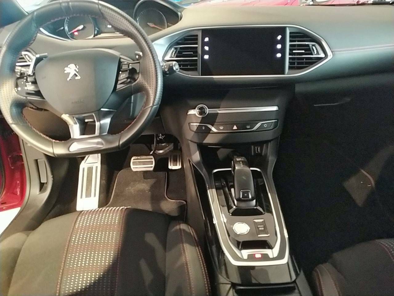 Foto Peugeot 308 8