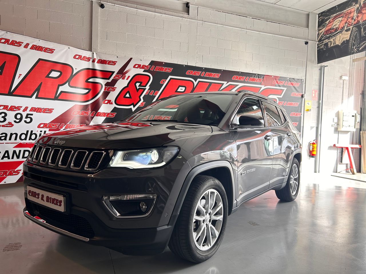 Foto Jeep Compass 43