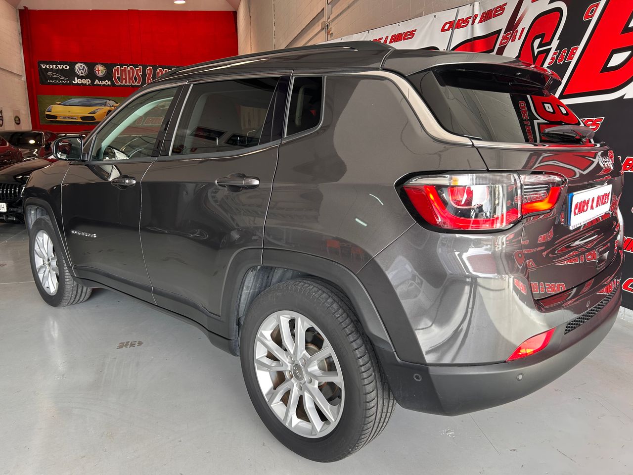 Foto Jeep Compass 48