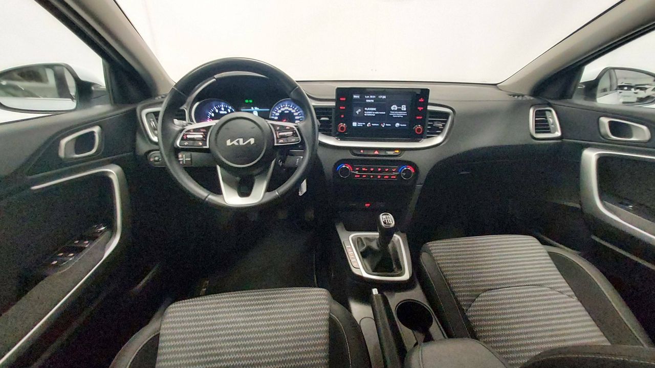 Foto Kia Ceed 8