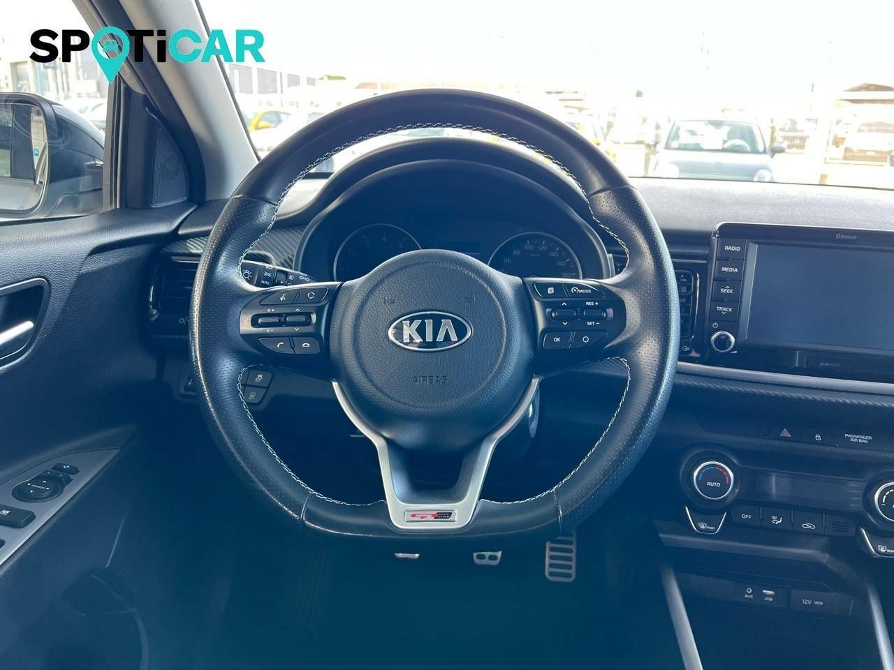 Foto Kia Rio 9