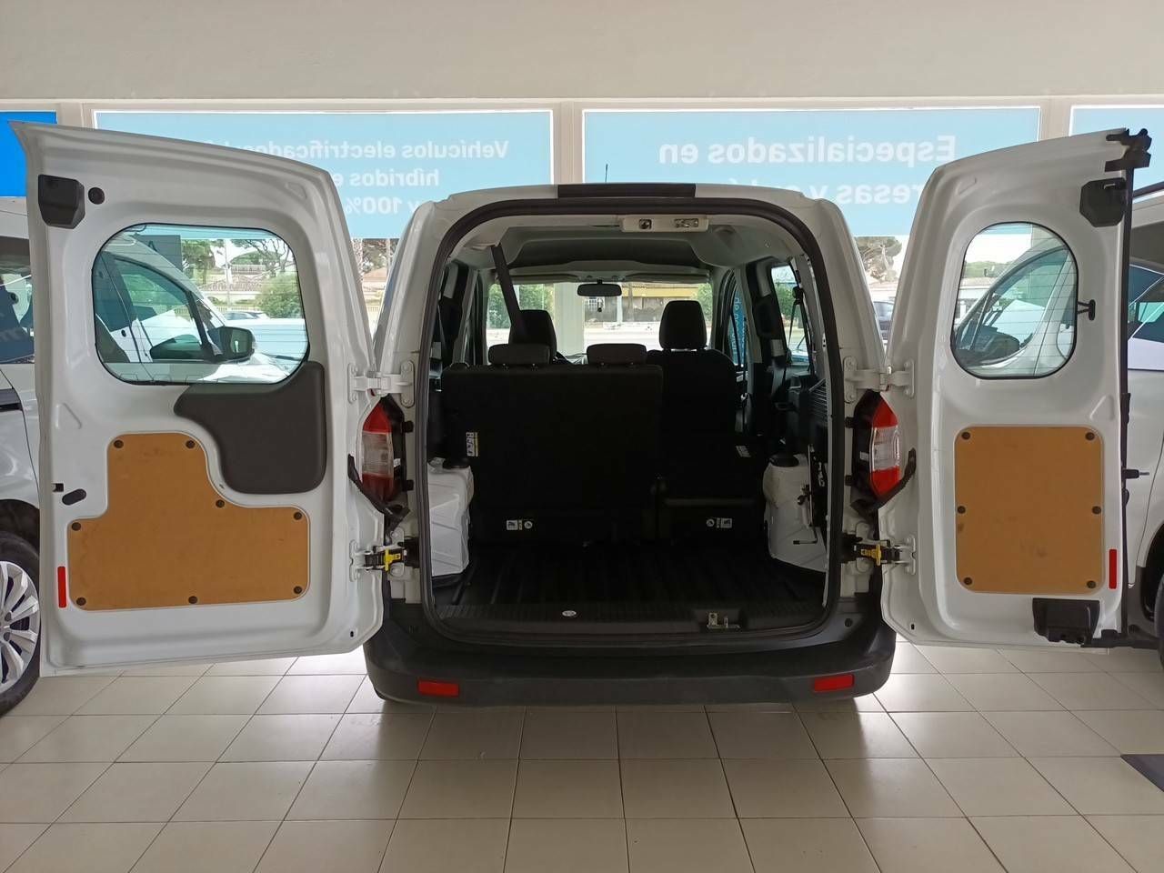 Foto Ford Transit  Courier 8