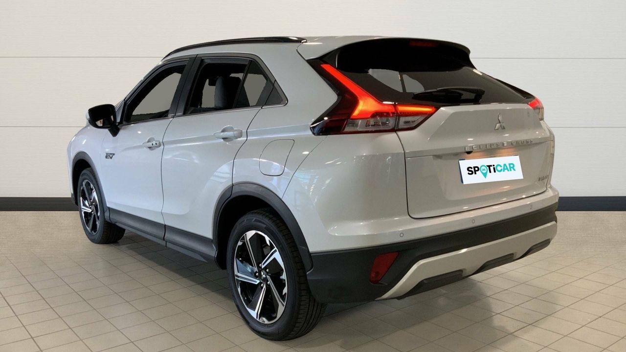 Foto Mitsubishi Eclipse Cross 2