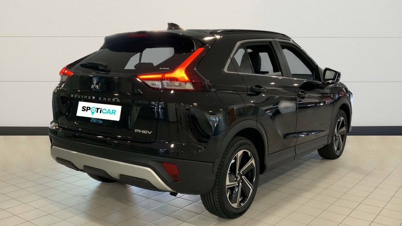 Foto Mitsubishi Eclipse Cross 3