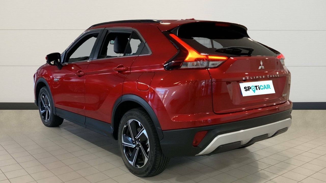 Foto Mitsubishi Eclipse Cross 2