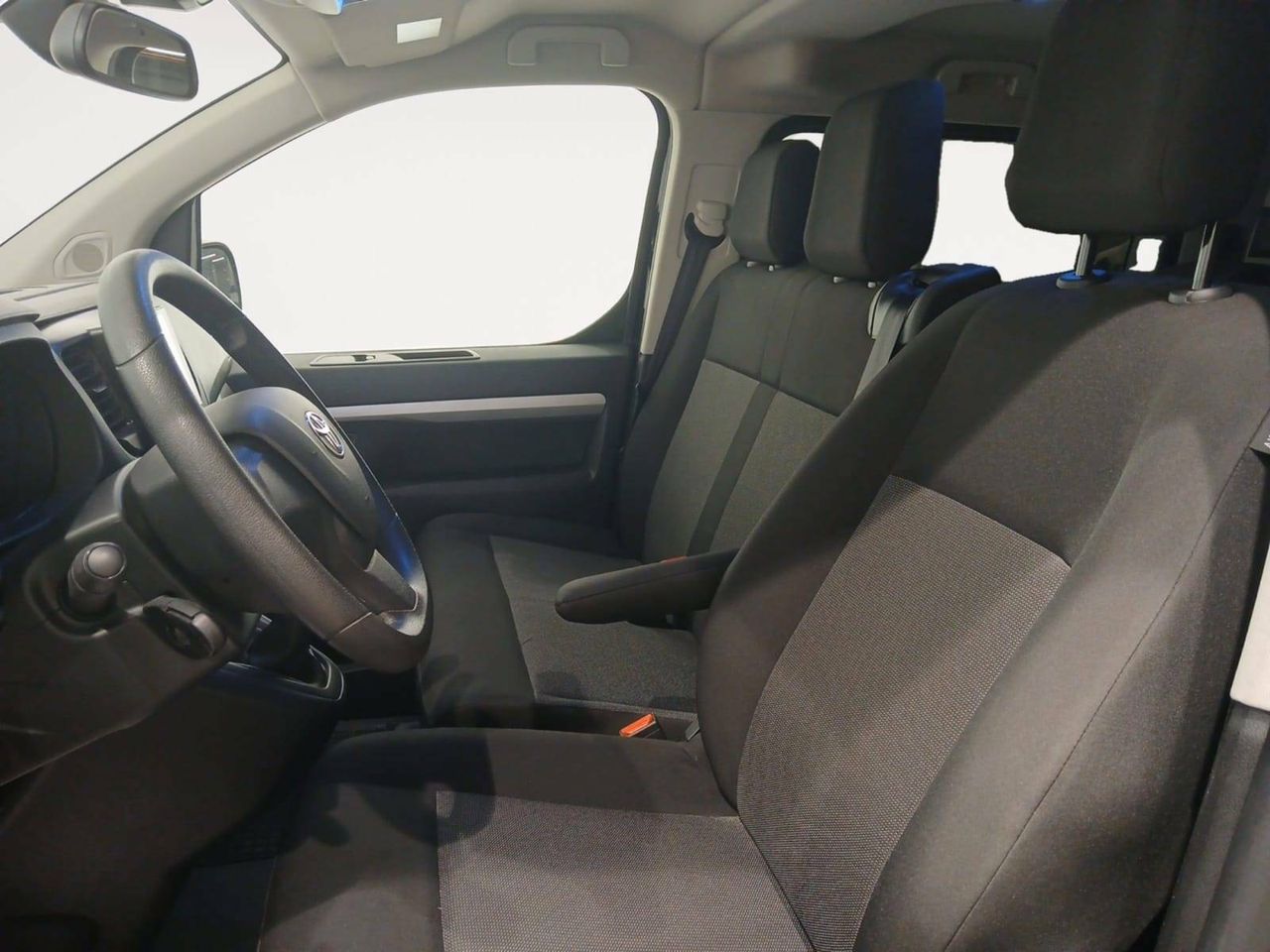 Foto Toyota Proace 9