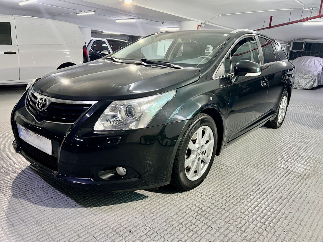 Foto Toyota Avensis 17