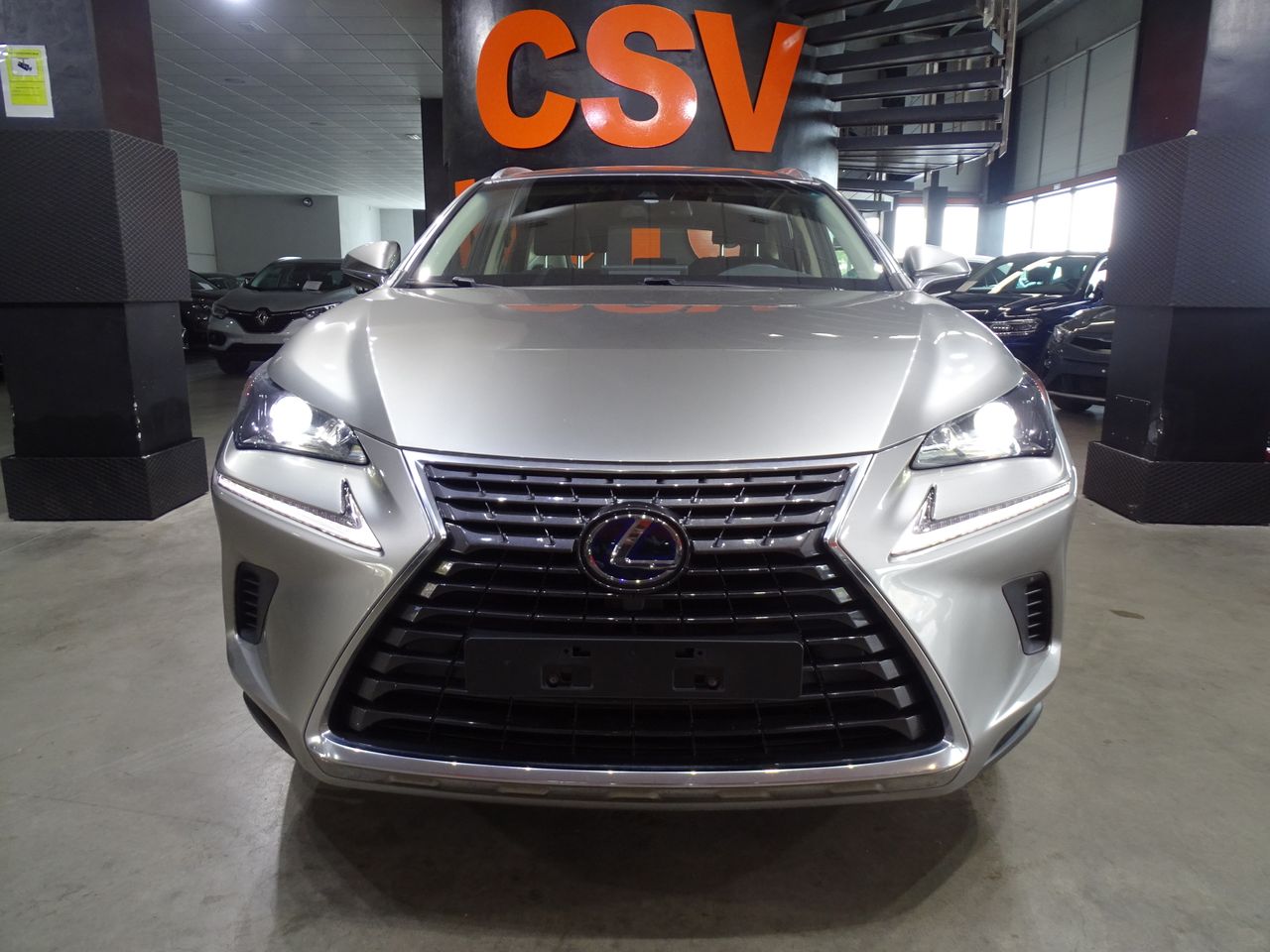 Foto Lexus NX 2