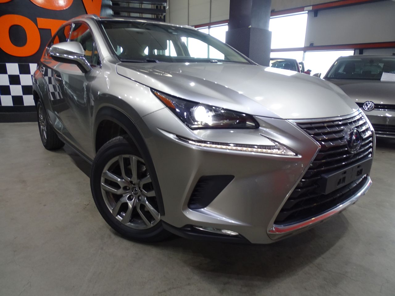 Foto Lexus NX 3