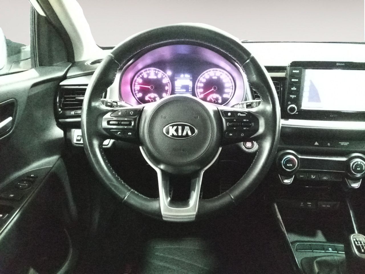 Foto Kia Stonic 7